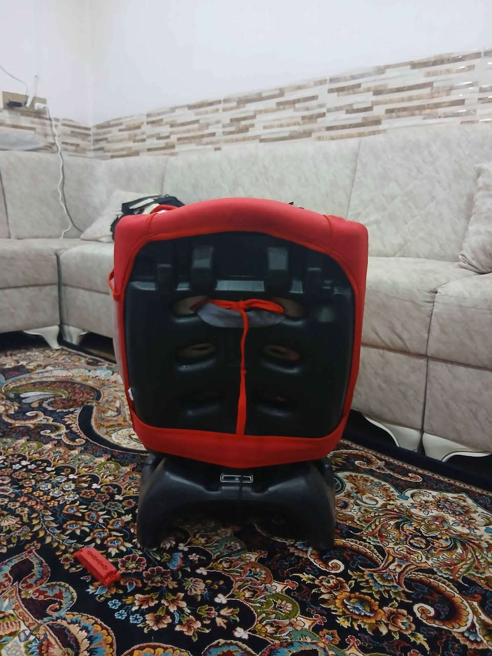 کورسی ناوسەیارە بۆ مناڵ ئەوروپیە ، قایشی بەستنەوەی هەیە  تایمی خەوی هەیە کورسیەکەی پاڵ ئەخرێ بۆخەوتن لەتەمەنی 4 مانگی بۆی ئەبێت تا 6 ساڵی ، زۆر تازەو پاک و جوان و بێعەیبە 
سعری ئێستا زۆر گونجاوە قفڵی 25 هەزارە بێ معامەلە 
سلێمانی ، گەیاندن هەیە*********** السليمانية, العراق
