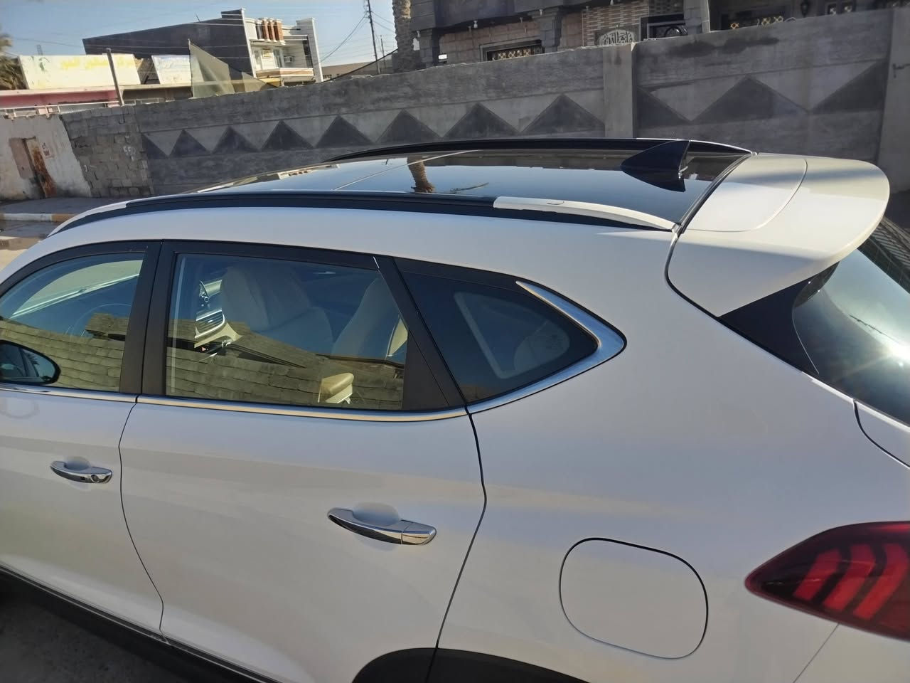 سياره توسان ٢٠١٩ خليجي الكاصد فول الفول مواصفات كشنات كهربائيه شاشه بلاديه بنرامه نفكيشن حساس خلفي وامامي ثلاث وضعيات قياده سبورت نيموري درايفر تدعم نضام أيكو سياره مكفوله كفاله عامه من صبغ والضربه والفتح سيار وكاله تخم تاير سبير بعد ما نازل رقم بغداد دولي هزه جديده بصمه تشغيل وبصمة أبواب بصمة جنطه محرك ٢٠٠٠ تطبيك مرايات أشارت ترحيب أناره محيطيه سيارة ماشيه ٨١ حقيقي على الفحص صدر خلفي ولا أمامي على شركه والحقيقه أحلى من صور سياره موجوده في بغداد رقم الهاتف ***********
