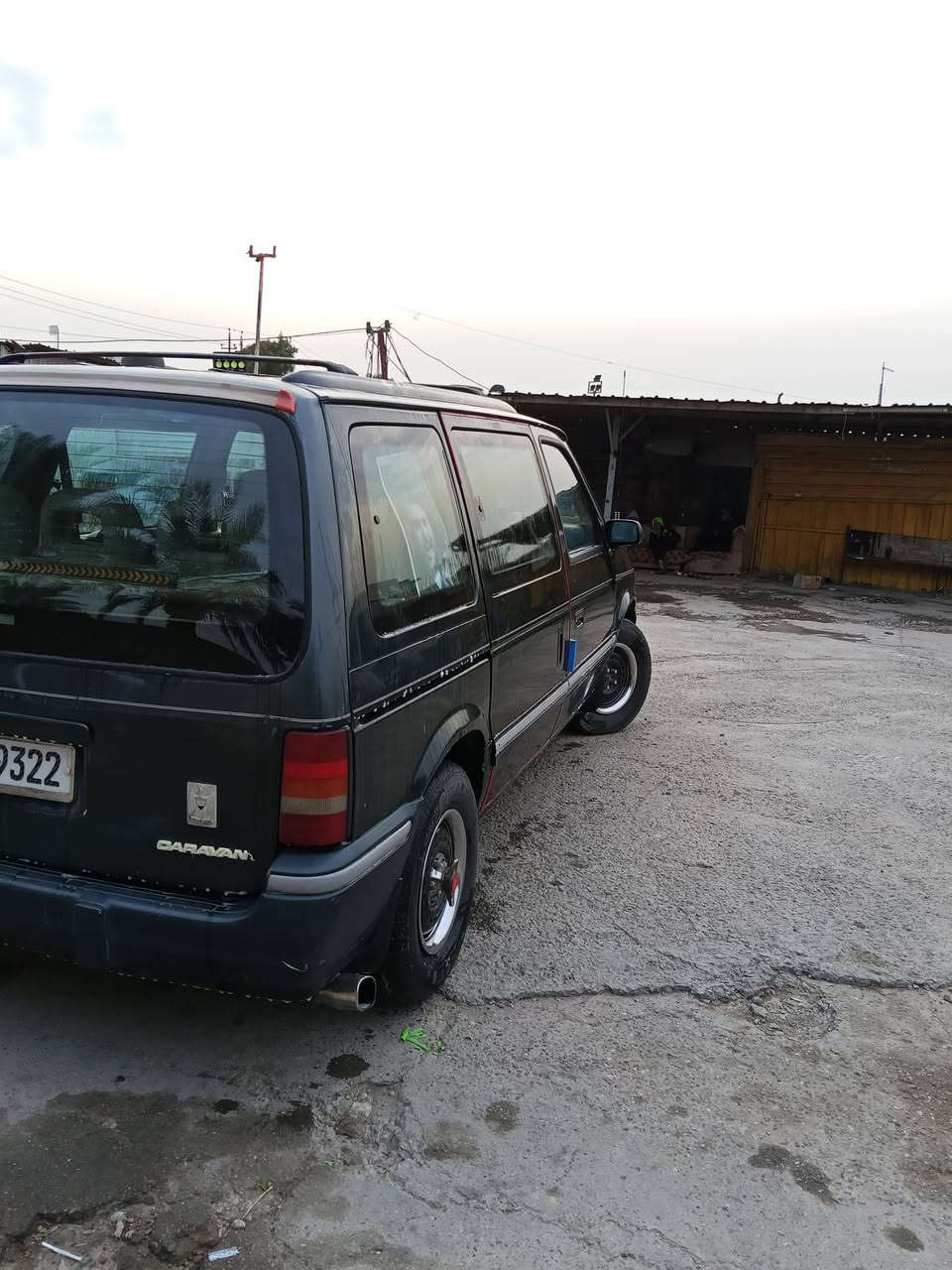 سلام عليكم سياره دوج كرفان للبيع موديل 92 مكينه.تحوير كورله ياباني 4 سلند المكان بغداد الزعفرانيه السعر 45 او بيه مجال ***********
