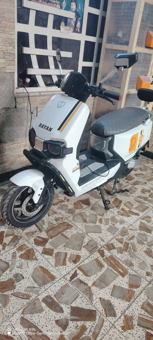 سلام عليكم دراجه شحن لبيع سمه ريان جديده لبيع ٩٠٠و بيه مجال رقم ***********
