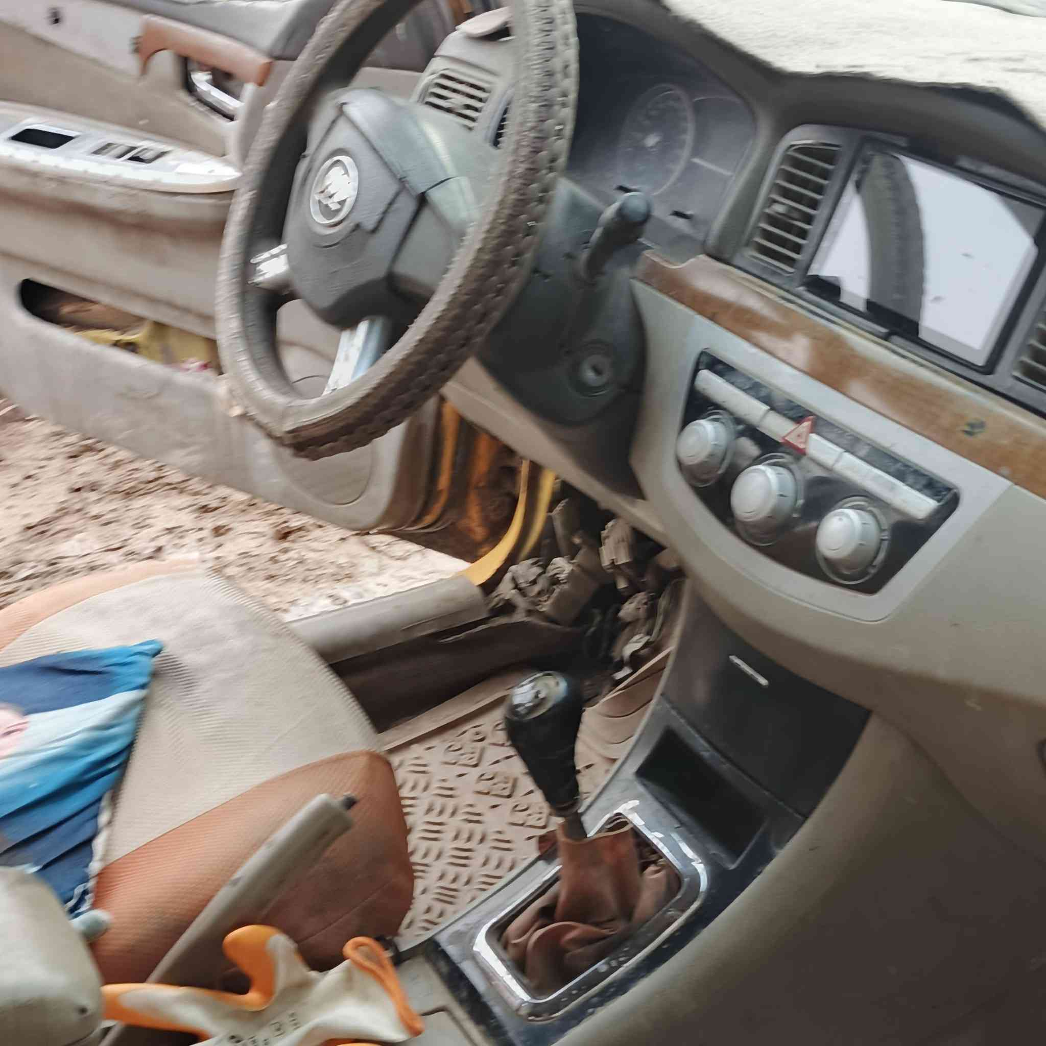 للبيع كوم حديد سياره عاطل كيرها عندي بس وكاله بيها ماواصل راعيها بغداد الفضيلية عندي بس مستمسكاته ابيع كوم حديد السعر ١٠ورفات تشتغل السياره بس ماتمشي العنوان الديوانية


**إذا كنت صاحب هذا الإعلان وتريد حذفه لأي سبب، رجاءا أرسل رسالة إلى الدعم الفني**