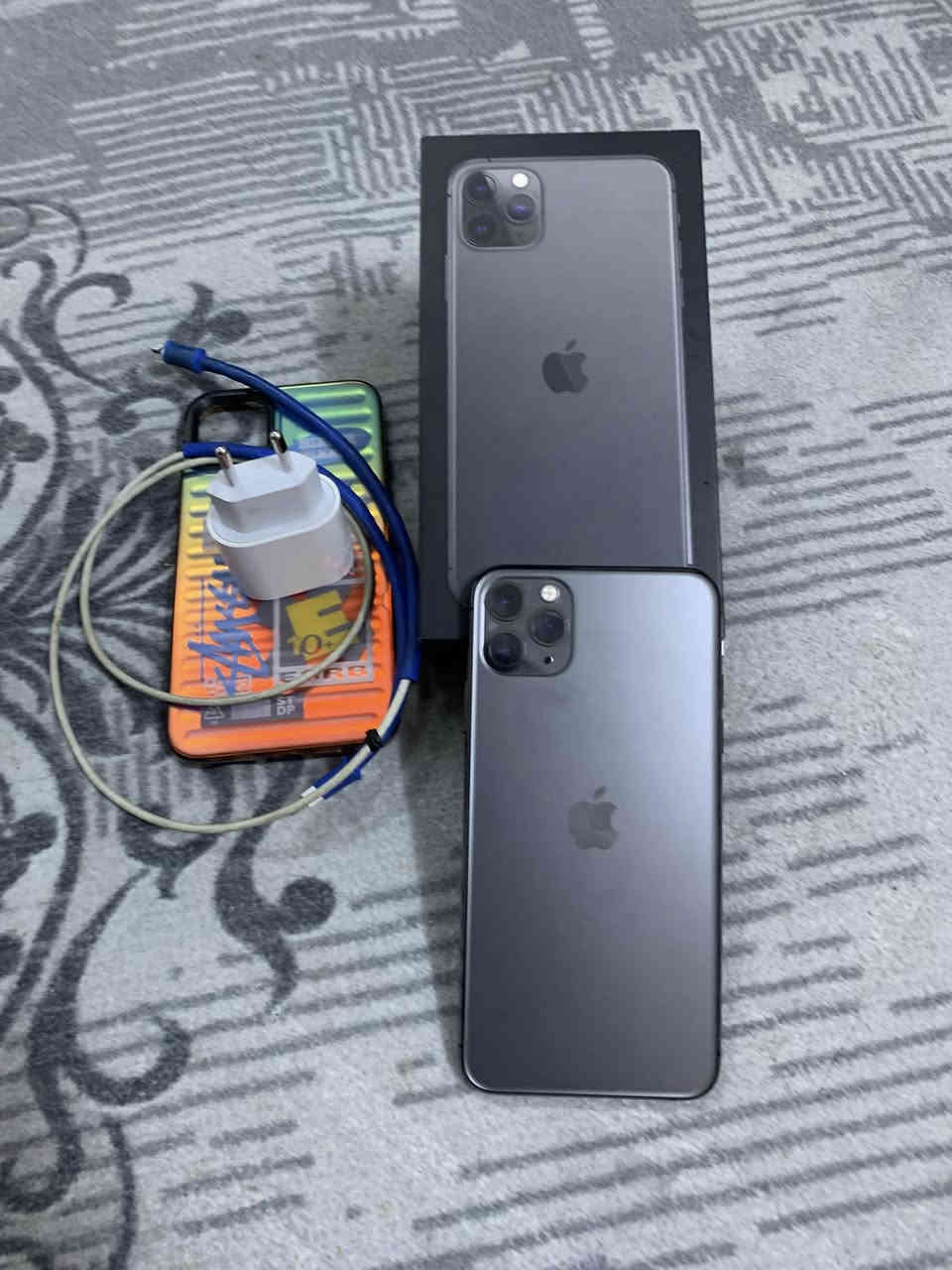 السلام عليكم ١١برو ماكس مكفول من كلشي كفاله عامه ذاكرته٢٥٦بطاريه ٧٩ الجهاز كامل ملحقات مكاني بغداداليوسفيه توصيل ماكو هينب تييني لبيت سعر الجهاز ٤٥٠ وبي مجال لشراي رقمي ***********بي واتساب
