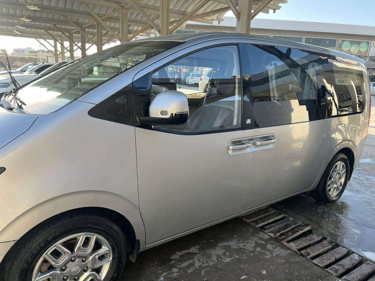 هونداي ستاريا مديل ٢٢ گاز دبلو كفاله السياره عدد المقاعد ٩ مع السائق تشغيل عن بعد رادار تحديد مسار قياده ذاتيه مفتوحه سياره مامقفوله كشنات جلد تدفئه كشنات ستيرن هيتر كامرات تسجيل امامي وخلفي رقم بصره السعر ٢٤٥ البصرة, العراق


**إذا كنت صاحب هذا الإعلان وتريد حذفه لأي سبب، رجاءا أرسل رسالة إلى الدعم الفني**