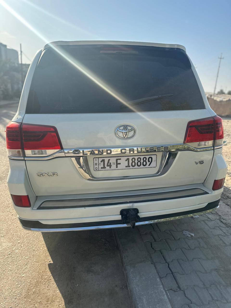 لاندكروز موديل 12 محدثه 21 السياره صبغ عام السعر 260 رقم بصره دولي باسمي العنوان النجف الاشرف***********
