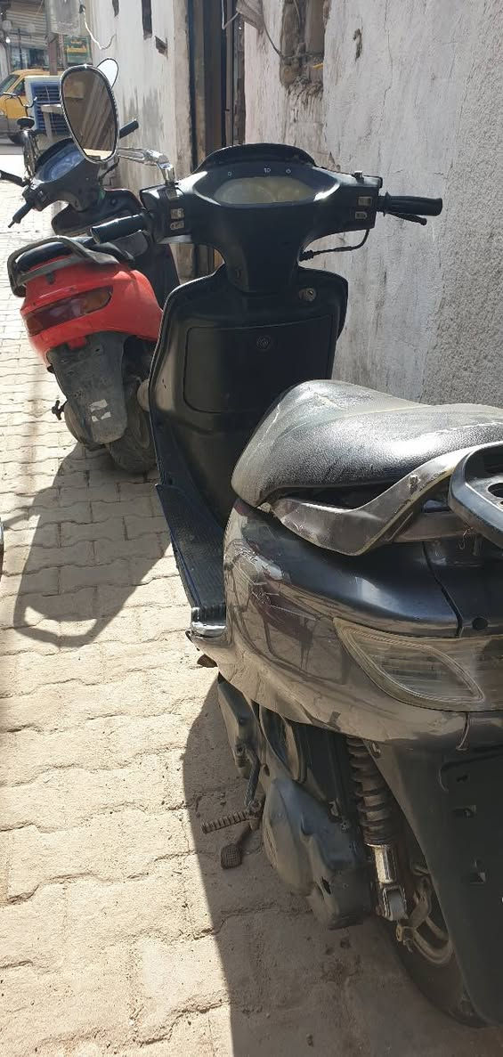 سلام عليكم دراجه فراشه للبيع  كفاله عامه كلشي مابيها محرك مامفتوح  تايرات جدد كهربائيات كلها شغاله  سعر575بيها مجال مكاني نجف مشخاب رقم التليفون ***********
