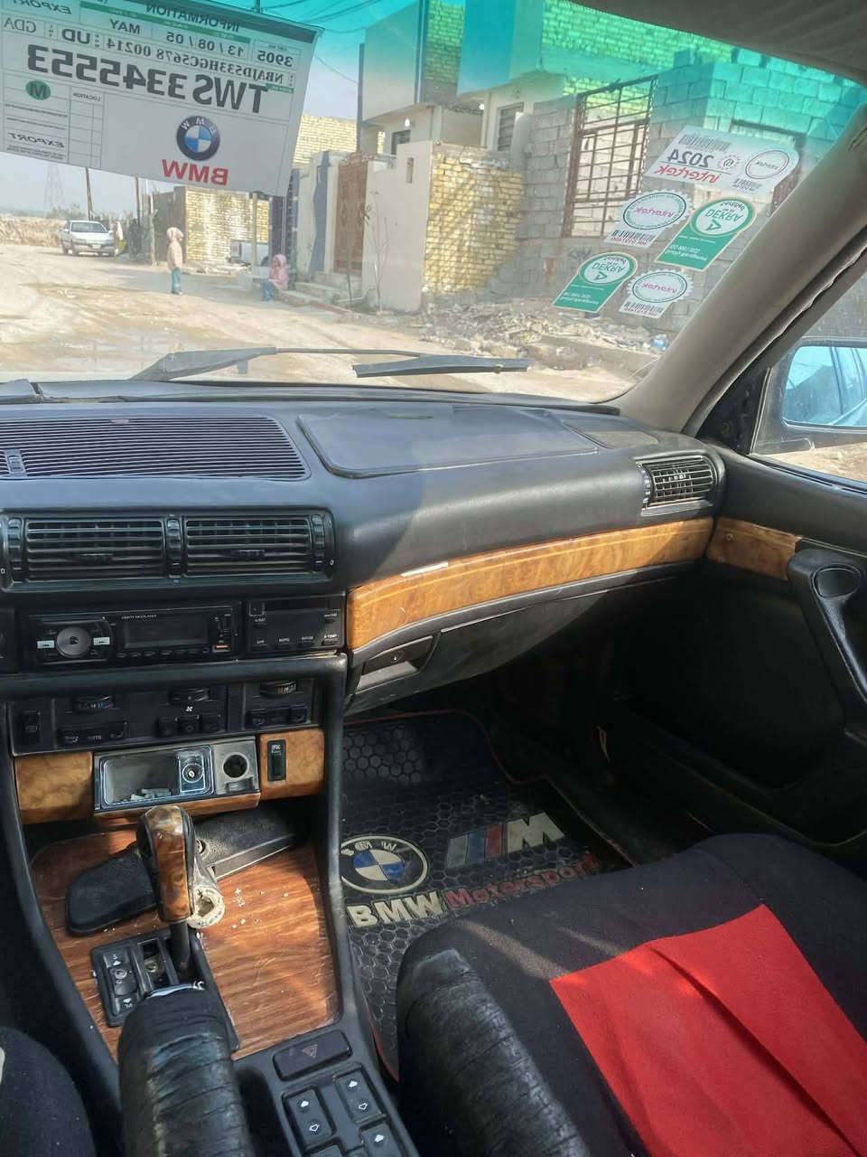 بي ام 740سياره نضيفه كلش يصير بيع ومراوس ***********العنوان النجف
