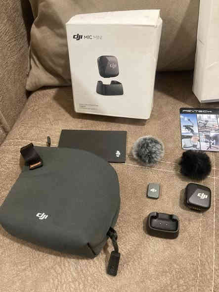 ستاند كامرة + نك مايك + كفر gopro
كلهن ماركة معروفات ونظيفات كلش استعمال اقل الشهر 

نك مايك : 65 الف 

الستاند : 45 الف

الكفر gopro : ب 25 الف 

السعر شامل التوصيل لجميع المحافظات العراقية

***********
