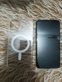 آيفون ١١ برو ماكس • ٢٥٦ • مبدل شاشة