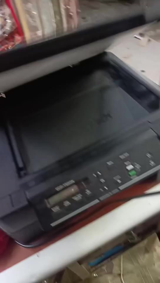 للبيع جديده بالكرتونه السعر 180. ***********
