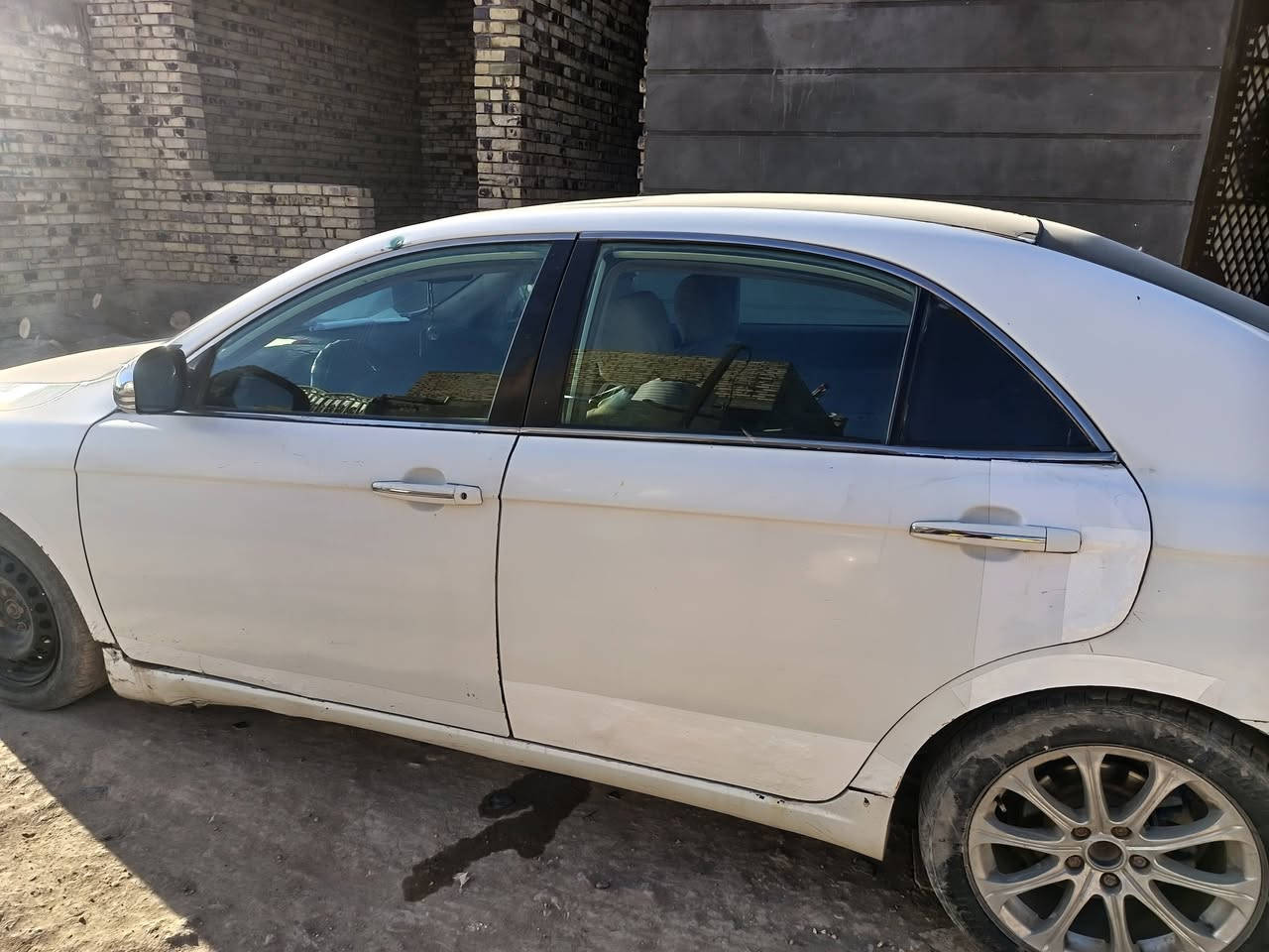 السلام عليكم ورحمة الله وبركاته 
للبيع ام كراند c8
رقم بغداد 

السعر 44
للاستفسار
***********
***********
