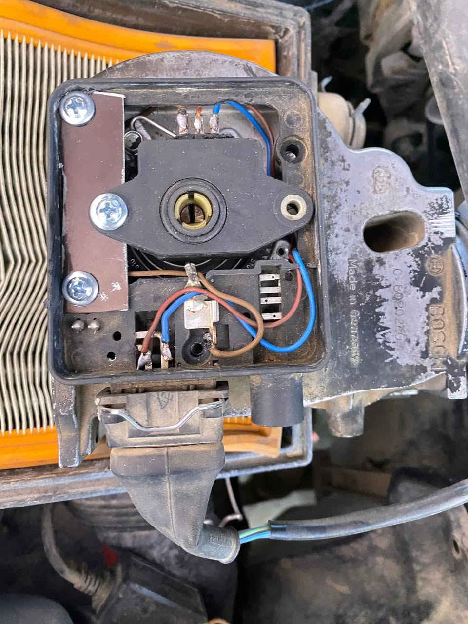 السلام عليكم عدنا من جديد وقت العمل من ٨صباحن لل ٣ مساء انسه صرف البانزين انسه الخربطه انسه الايرفلو حور و ارتاح القيارة امام غربي***********
