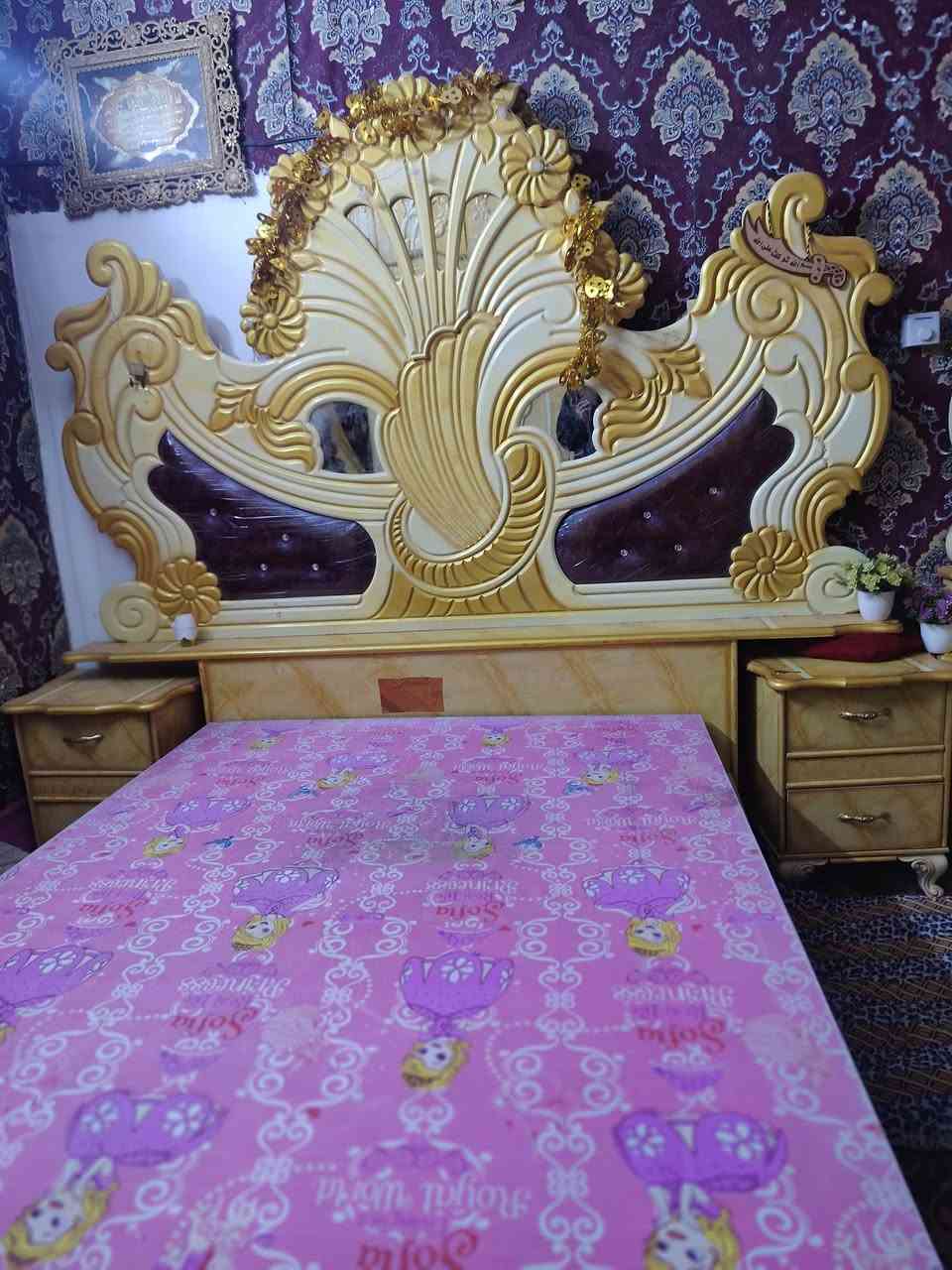 غرفه نوم البيع ***********
السعر 750
