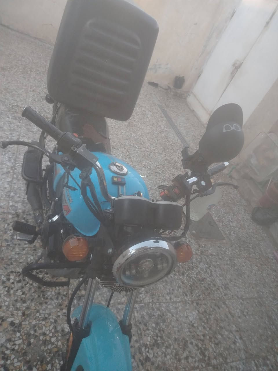 سلام عليكم ورحمة الله وبركاته  دراجه للبيع دايون23 رقم وسنويه بسمي تحويل ثاني يوم رقم انگليزي دراجه نضيفه شوفت العين مشيهه حلو دشبول عدي الهه بلادي باقي كله شغال وبلادي لايت عالي ناصي اشاير دبل اشاره بك لايت كله شغال شراي يتصل وبي خير ويدلل *********** مكاني كربلاء حي الغدير
