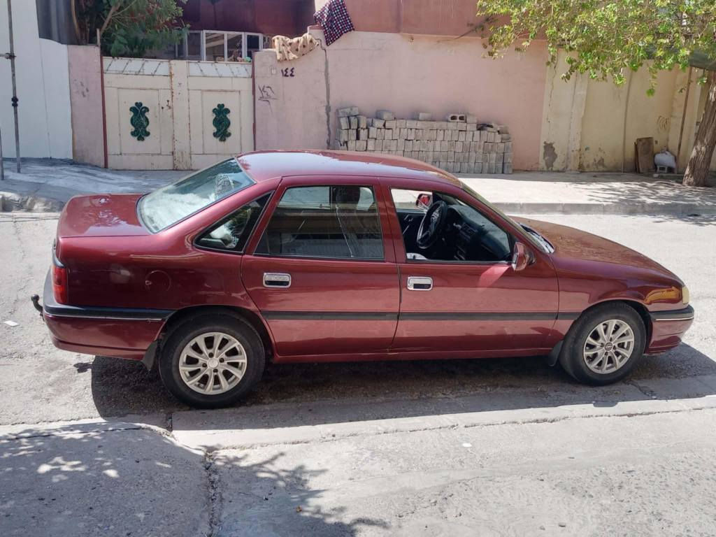 اوبل 1993رقم اربيل دولي شرط تحويل وكالة دفتر بنزين بي حجم 18للبيع سعره 47وبي مجال سيارة لوك حتى هلالالت ودوسات بلاد آني مكلف بالنشر رقم صاحبه *********** كركوك, العراق
