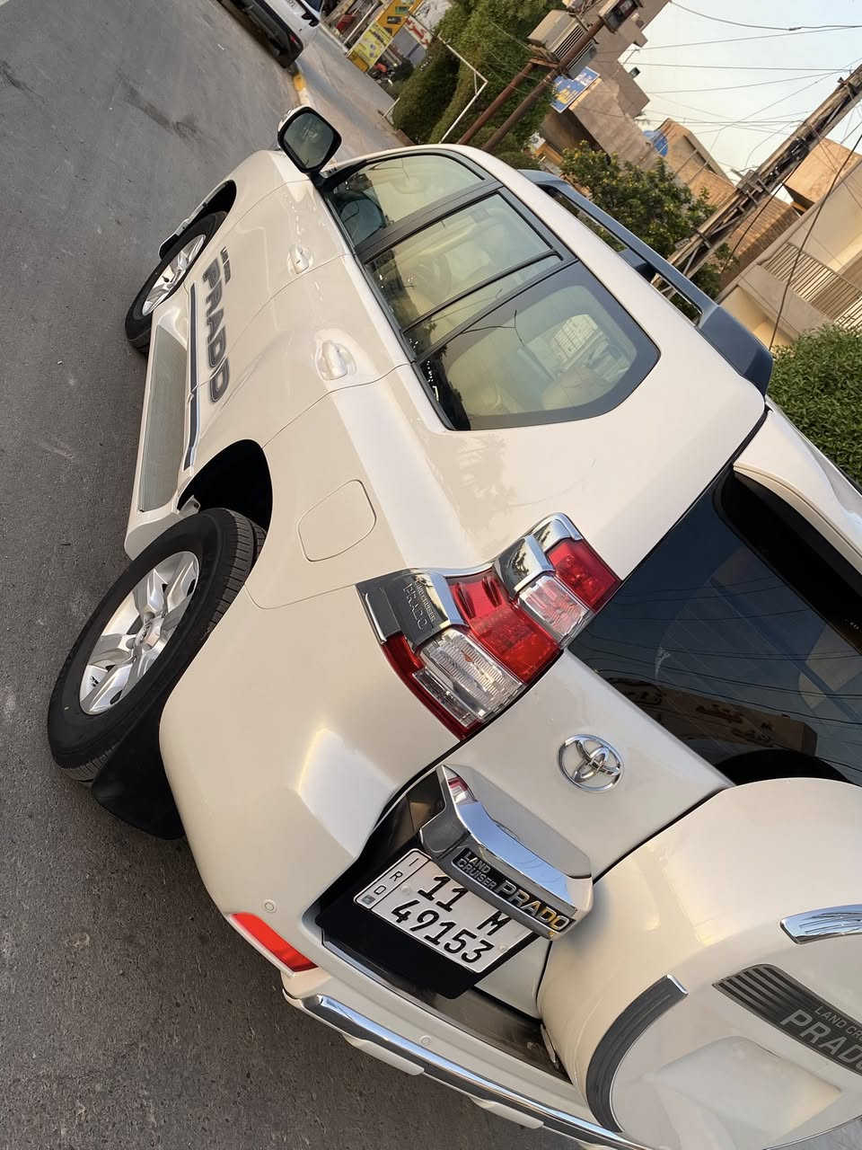 للبيع برادو موديل 2014 اعلى فئه VX  محرك 4000 سته سلندر  7 راكب 3 قطع تبريد رقم بغداد باسمي هزه ولوحات جديده
ماشيه 91 الف كم 
المواصفات 
فتحه سقف
بصمه تشغيل وابواب
كشنات جلد وحركة المقاعد الاماميه والخلفيه كهرباء
ستيرن كهرباء 
تبريد كشنات 
زراگات لايت
كاميرا وحساسات امامي وخلفي 
كروس سرعه
ثلاجة بالجكمجه
شاشه ديجيتال
اضاءة داخليه ليد
مانع انزلاق وانحدار  وفور ويل 
مرايا جانبيه كهرباء 
السياره كفاله عامه من الصبغ والتبديل فقط بارد اصبعين والگير والمحرك بلادي وكشنات السياره البلاديه والدواخل على وضع الشركه والتبريد ثلج مكاني بغداد السعر 320 وبيها مجال السياره بعد احلى من الصور للاتصال ***********
