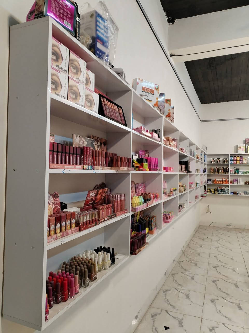 رفوف کمالێات 
رفوف استعمال اسبوعين سعر مناسب
التفاصيل خابر های رقم 
***********
