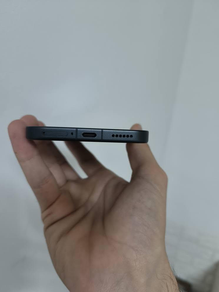 📱Xiaomi 15t pro 5g✅

کامل ئەشیای خۆی لەگەڵە

زەمانی 15مانگی ئایتیلۆبی ماوە

ڕام  12+12و512 گێگا

ریژەی پاتری 100

💳 2سیم 

🔋پاتری 5500 و 90وات +50وات وایەرلێس

📸 50میگاپێکسل ڤیدیۆ بە 4k 120 fps

🔭100x zoom 
بێحل لەوی کامێراو پۆترەیتو زوومەوە 

🏊‍♀️ip 68 بۆ ژیرە مەلە

🎮pubg 120 fps

تەنها لەکاتی بەربونەوە جامی کامیرای ئەڵتراوایدی (0.6) شکاوە کامیرای هیچ کیشەیەکی نیە  باقی بەشەرتو بەزەمان ٣مانگ ئیشی کردوە

💵 نرخی ٦٨٠ هەزار قفڵ بێ معاملە 
. کەپسیشی ٩٦٠ هەزارە

📞 *********** دخان, السليمانية
