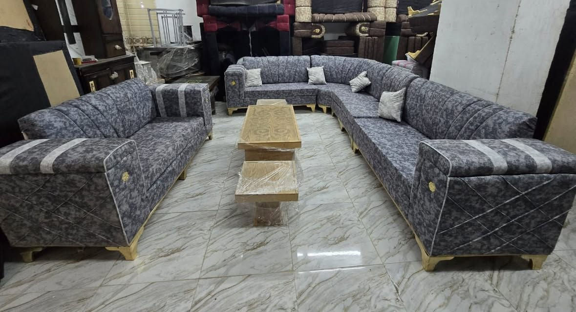 ⛔️ عرووضنا مستمررة 💥طقم كنب9أشخاص وصنددوق ⛔️ بس ب😍#مليونين_و350 ألف طقم كنب مع 🎁طاولات هددية🎁
📲لحق حالك واحجزز :
🛑الطقم المميز والاكثر طلب
😎#طقم #كنبايات9أشخاص
🔴#المواصفات: 
 ✅  خشب شوح
✅#سفنج ع 12سم. ممتاز اول
✅#قماش مرمرة مخمل
✅#صندوق 😍
✅#الطراحة متحركة مذودة بسحابات لسهولة الغسيل🌙
# قواعد لوكنز لون الدهبي  

📛#أستلم نفس الطقم يلي بالصوره
👈 التواصل والاستفسار مسنجر 💥


**إذا كنت صاحب هذا الإعلان وتريد حذفه لأي سبب، رجاءا أرسل رسالة إلى الدعم الفني**