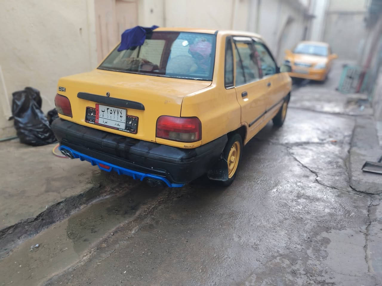 اسلام عليكم سياره سيابه اللبيع شرط التحويل من الشرعي غرامت صفر هياء 300كربون بيه صاقط السعر23وبيه مجال الستفسار على هذه الرقم: ***********
