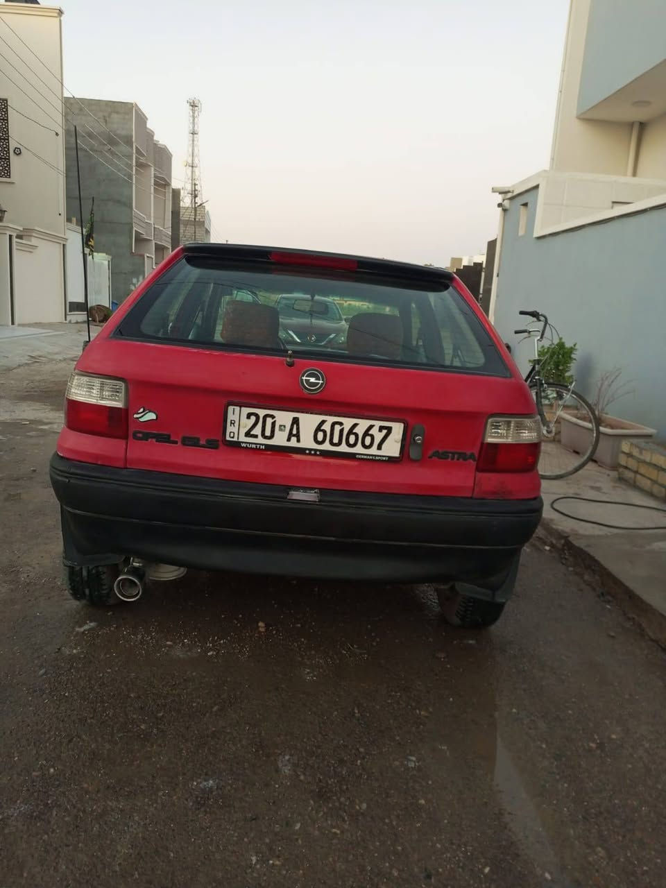 السلام عليكم opel astra  1991. نضيفه بلاديه دوشمه جديده ارضيه جلد قواعد دبل جديده لا خياس ولا ضربه قويه وبعدها بصبغه الشركه  رقم الدولي ديالئ  سنويه لل 31  بسمي  محرك 1600 دوش بور ستيرن مو عميه تخم تاير صدر كلش زين كير عادي مكاني بعقوبه تقاطع القدس السعر خاص  والشراي يتصل

***********
