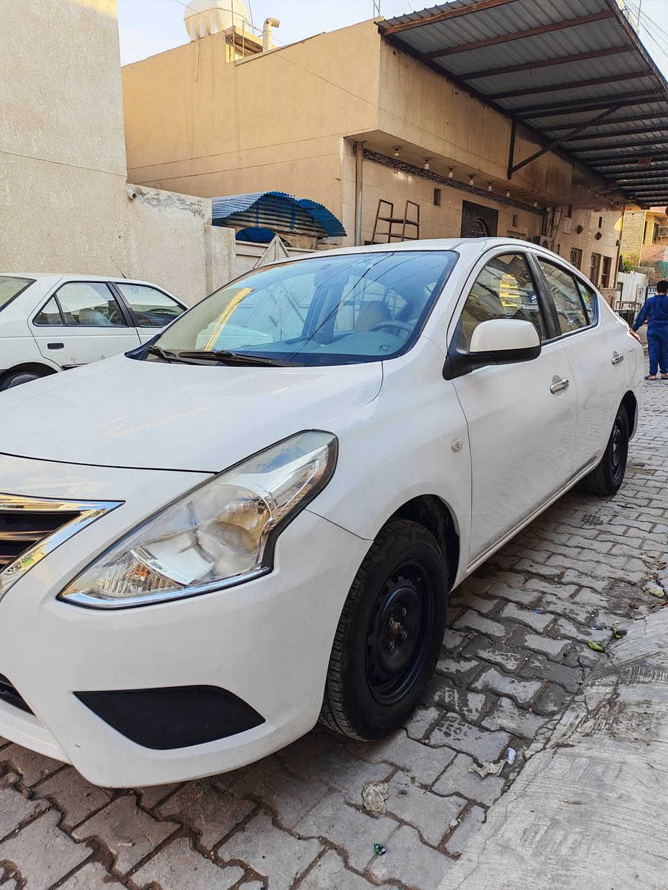 🚗 للبيع | سني هندي – مشروع وطني 🇮🇶
📍 الموقع: بغداد – الحرية

📞 للاستفسار: *********** (اتصال & واتساب)

🔹 المعلومات العامة:

رقم: بغداد

الموديل: 2019

السنوية: نافذة لغاية سنة 2029

الممشى: 69 – 70 ألف كم

الاستخدام: سيارة بيت (غير مستخدمة كتكسي)

العداد: حقيقي – أمانة الله

⚙️ المواصفات:

تحكم ستيرن

حساسات خلفية

سويج ريموت عدد (2)

إيرباك

حساسات تاير

مانع انزلاق

سباير بلادي

تخم تاير

🔧 الصيانة والحالة:

كير ومحرك مكفولين من الفتح

دهن محرك وگير كوري وكالة (تبديل ضمن المواعيد)

بلكات ونوزلات – صيانة دورية

صدر مكفول شغل درجة أولى

🛋️ الإضافات والديكور:

دوشمة كشنات جلد + أرضية جلد درجة أولى (للحفاظ على الدوشمة الأصلية)

شاشة أندرويد

كاميرا خلفية

الراديو الأصلي موجود

🎨 الملاحظات:

بيها تعديل بارك + صبغ ورصعة

توزبعها بين الصفحتين

💰 السعر: ١٠٢ ورقة

🔻 بيه مجال للجادين

📲 الاتصال أو واتساب متوفر
