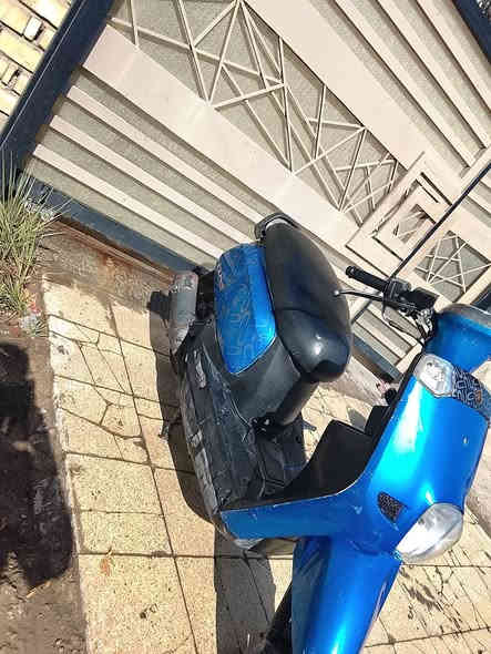 سلام عليكم دراجه ماكس بوليس كابريتر دراجه كهربائيات كلها شغاله يرادلها بس سلف هندر   مكاني الدوره ابو دشير السعر ٥٠٠  رقم ***********
