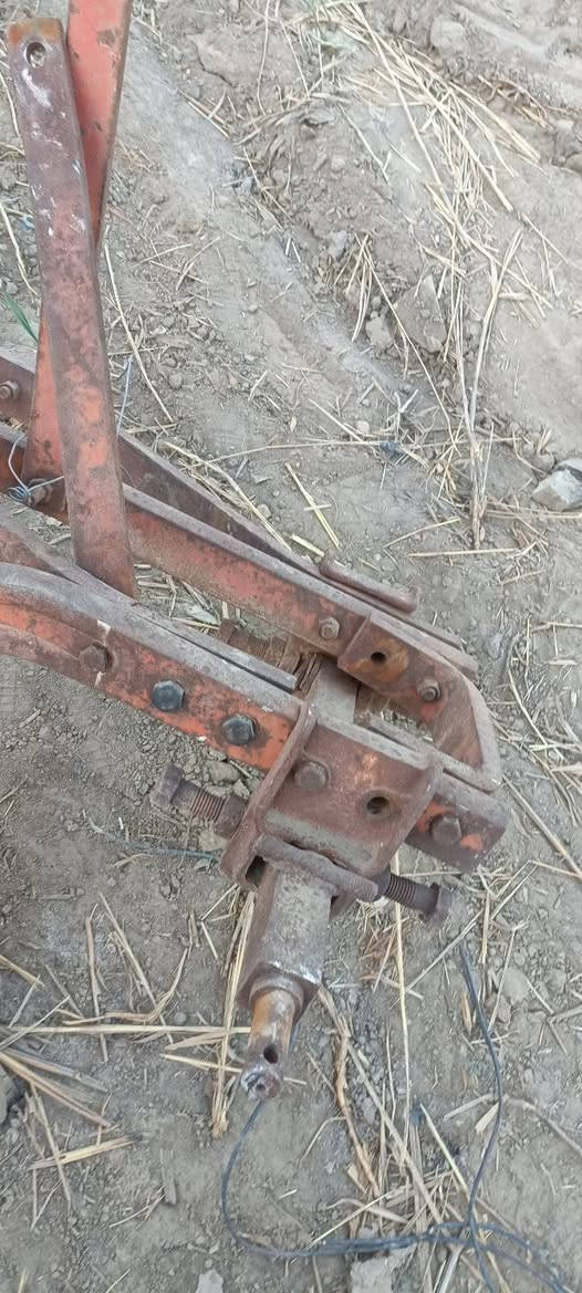 فدان حجم ٨للبيع السعر ١٢٥/***********
