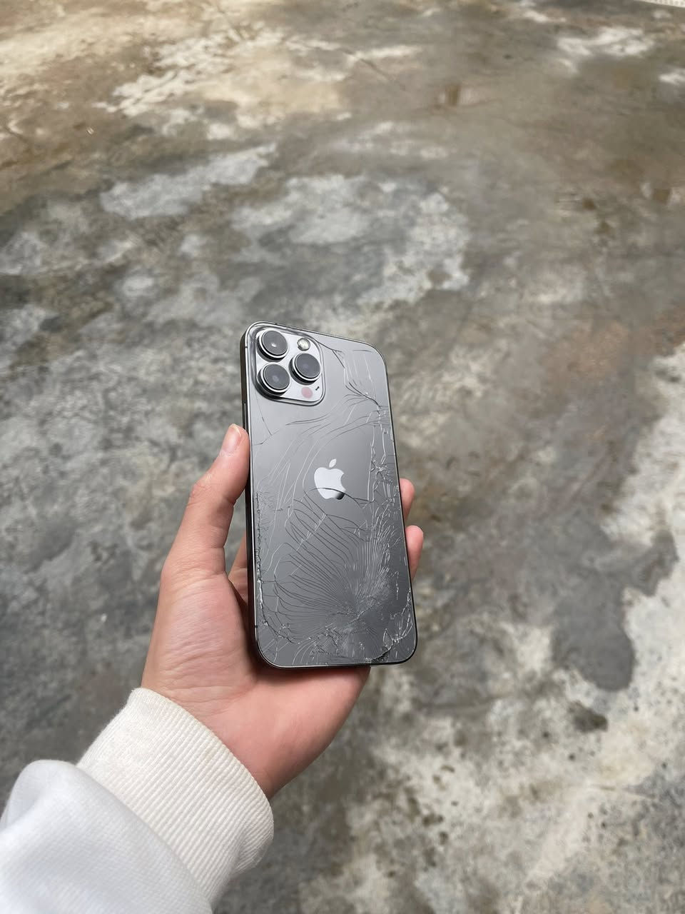 13برو ماكس نضافه فول جهاز كامرات اتصال كله فول 
ذاكره256
بطاريه100 وكاله مستبدله

كامرات كلهن فول فقط الواسعه متوقف 

جهاز كله شغاااال 
بيع او مراوس سعر الجهاز 450الف  مكان رمادي ورار 

***********
