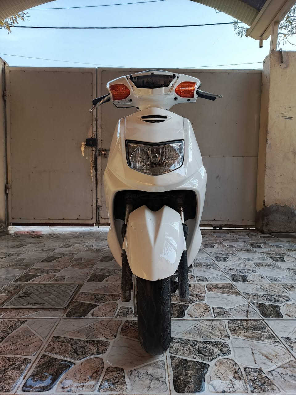 السلام عليكم دراجه سكنس نثيه ياباني خير من الله سحب شلعه
نكره اب كل وقت هند  كهرباءياته  بيه ا نوقوصات 
بك لايت او الثمانيه مل وجه السعر375 او بيه مجال سبب البيع امعوز العنوان بعقوبه الرقم*********** متواجد واتساب
