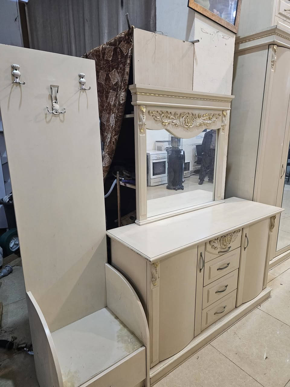 غرفت نوم مصري للبيع 6قطع نضافه 95بلميه *********** واتساب
