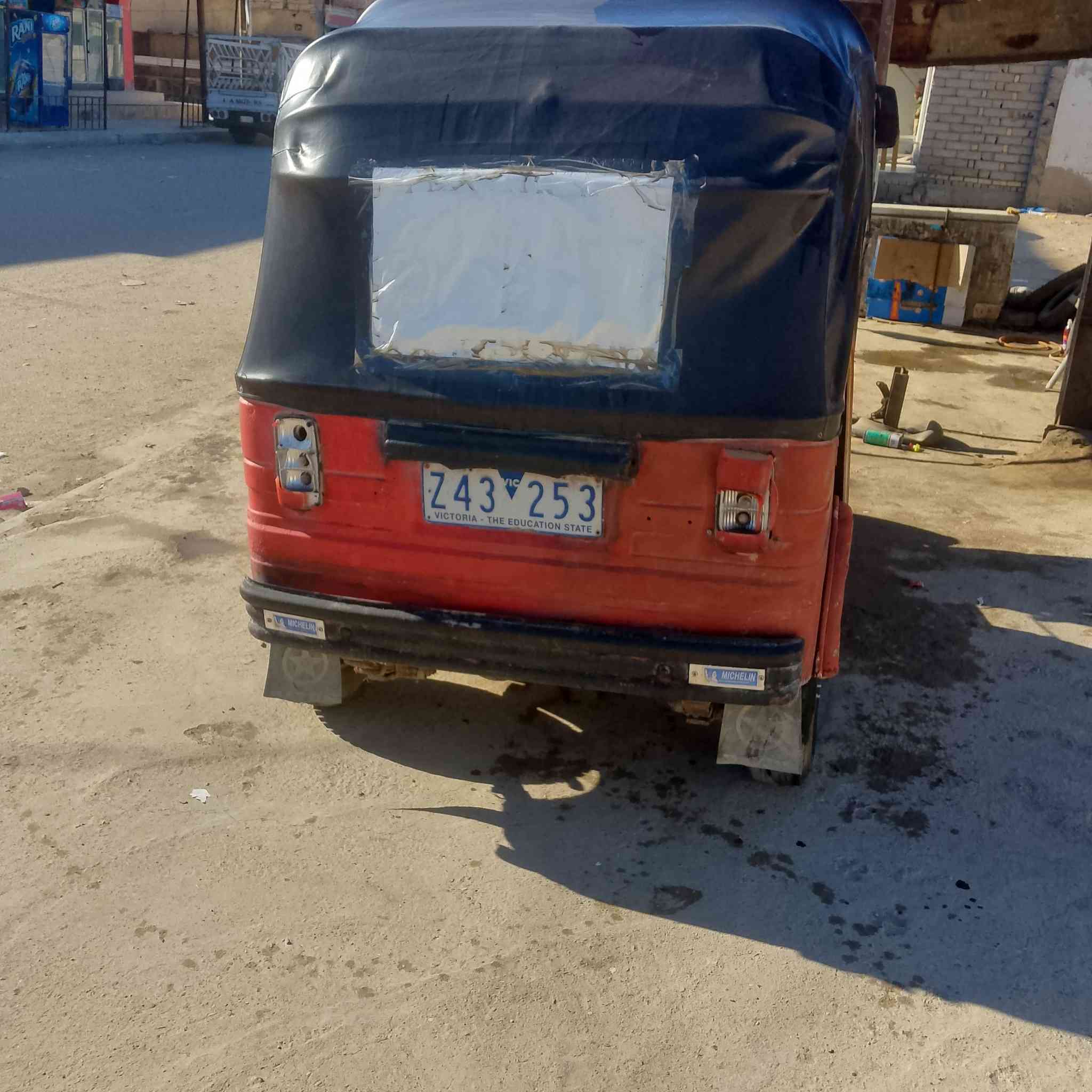 سلام عليكم تكتك لبيع محوره مكينه ستوته مديل 18
وراق  بريك عنبار  كسن لطش  واحد 300 بيه مجال اتصل  برقم *********** 
مكاني ناصريه مركز قرب كراج الموحد
