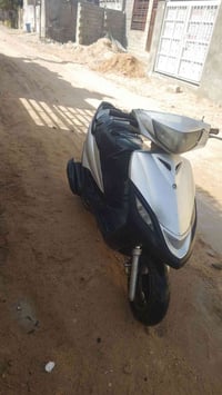 دراجه ماكس ثعلب البيع دراجه ما مفتوحه عوزه شغلات بسيطه سيم بانزين وبلك...