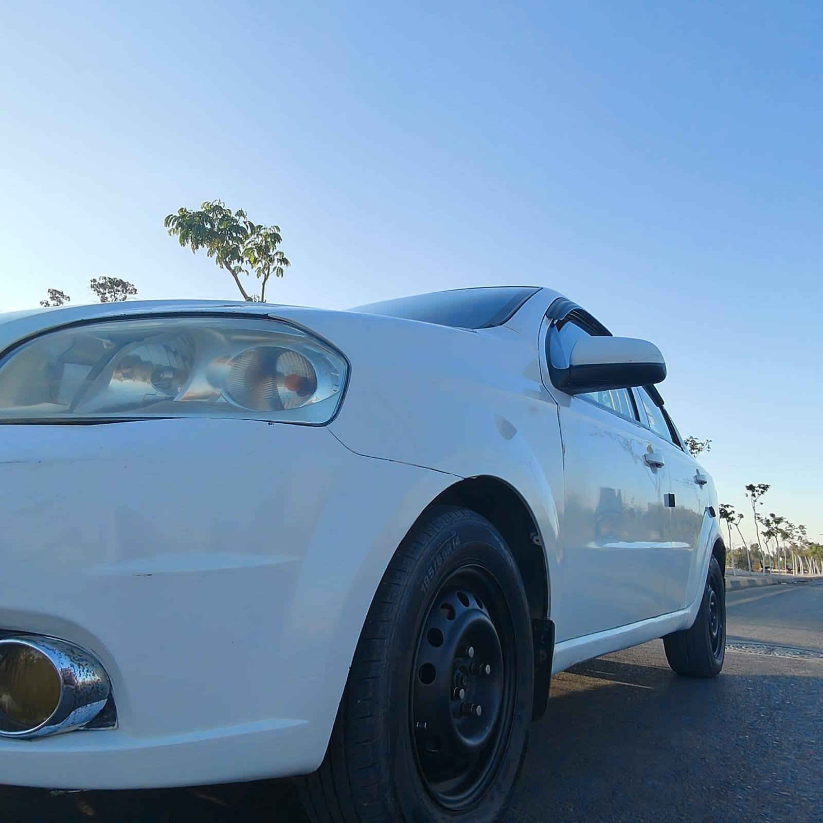 افيو 2011 
محرك استر و صفر غرامات وسيارة صاحبها الشرعي اني ورقم اجنبي جديد باقي تفاصيل على رقم ***********
