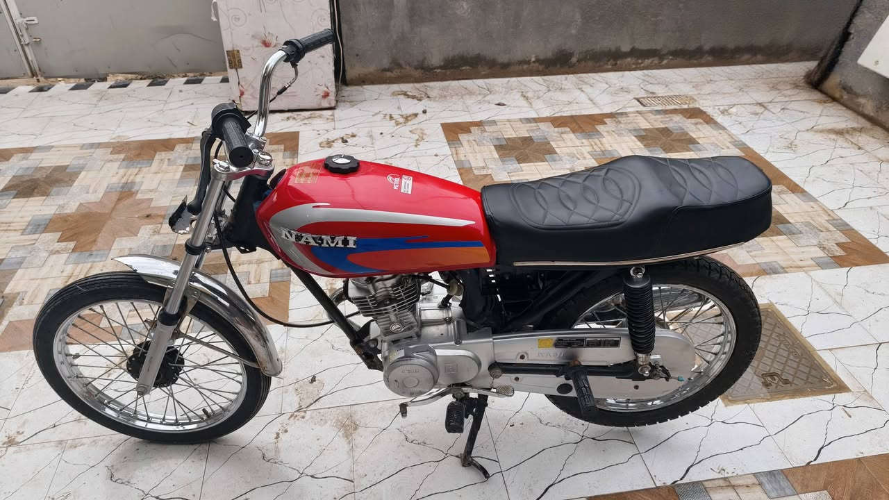 السلام عليكم 
دراجه للبيع 
نامه تعمير 25  ادوات .  دراجه خير من الله   المكان الناصريه مركز . رايدها ب600 وبيها مجال . رجاءآ الموشراي لا يكسر بحلال العالم
شراي راسلني خاص
***********
