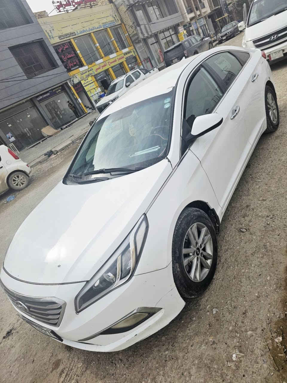 سوناتا مديل 2016 وارد امريكي سعر ١٢٥  وبيه مجال مكان سياره ديوانيه بيه جاملغ وبينيد فقط وسونار مرفق مع منشور
***********
