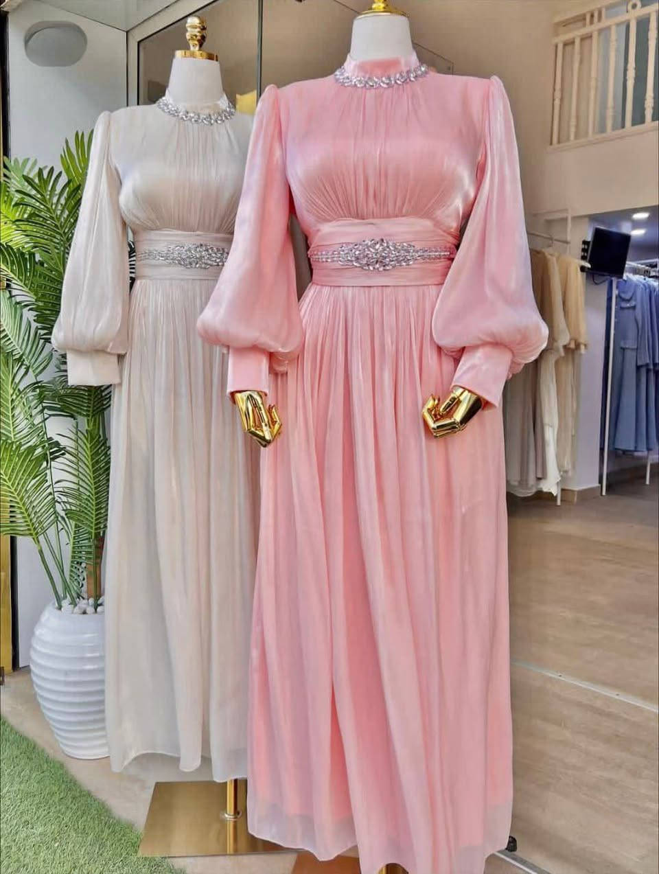 فستان مناسبات❤‍🩹
السعر 35 الف فقط
خامة اوركنزا مبطن 
38-40-42-44-46-48


**إذا كنت صاحب هذا الإعلان وتريد حذفه لأي سبب، رجاءا أرسل رسالة إلى الدعم الفني**