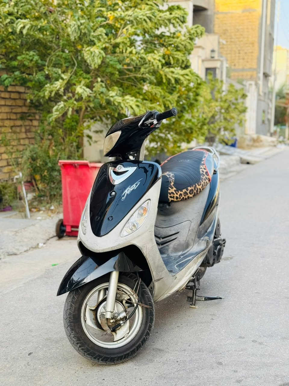 السلام عليكم
دراجه ماكس منغولي 
لايت امامي خلفي سكن عالي ناصي 
اشاير يمنه يسره دبل 
بوشه 50بلاد
سلف هندر 
شغاله كلها 
شلعه مشي معدل 
سعرها ٧٠٠
مكاني ناصريه مركز 

‭***********‬ بي وتساب
