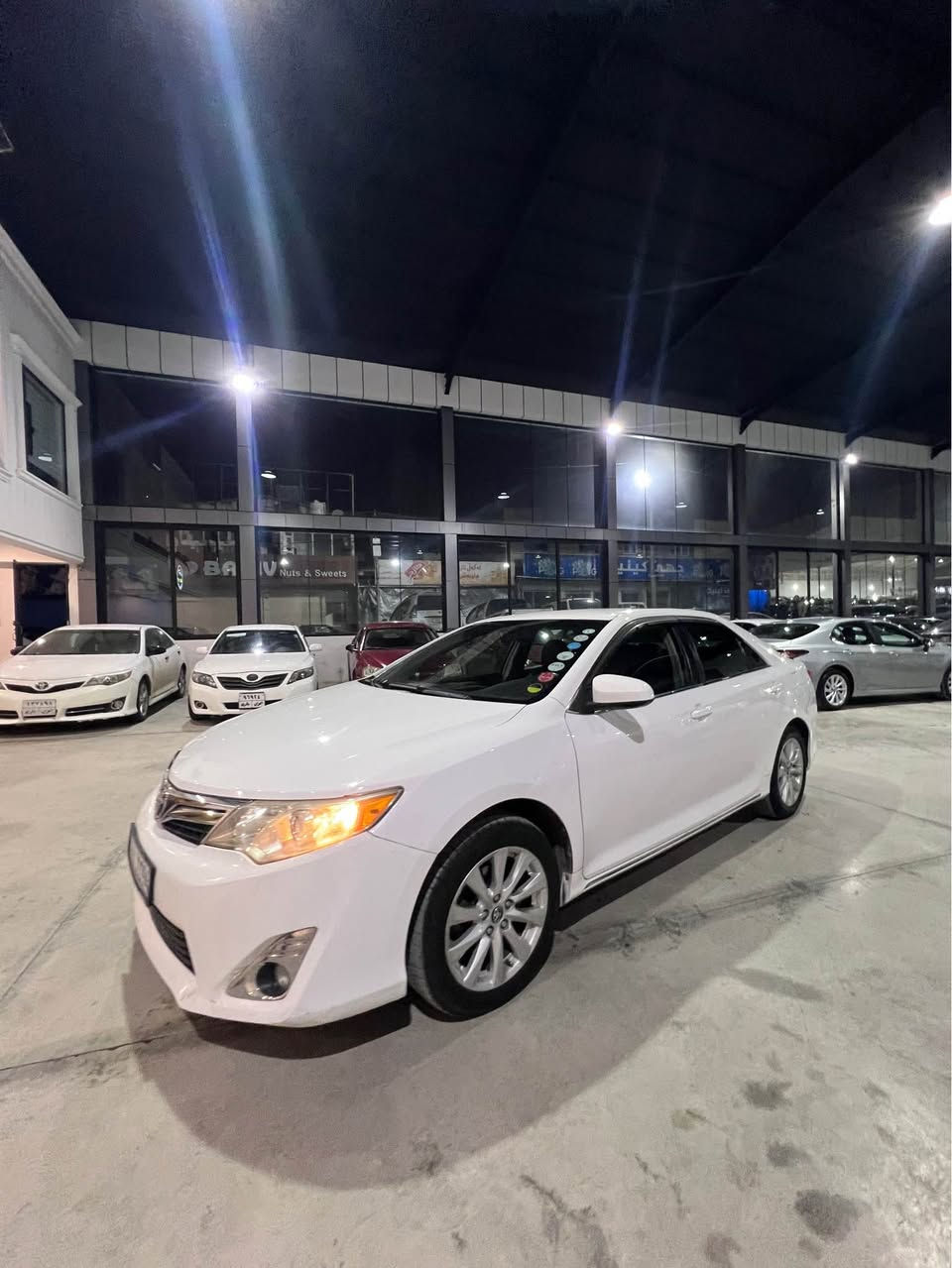 تويوتا كامري موديل ٢٠١٢ 
مواصفات Le
كير ومحرك وتبريد شرط
رقم دهوك ورقم انگليزي
رقم وسنويه وهزه جديده
بأسمنا تحويلها شرط 
بدون دعم وبدون صبغ 
ماعدا زاويه جاملوغ خلفي 
شي شبرين صبغ مو اكثر 
يعني فقط شبرين صبغ 
بجم كبس بجم وبدن 
وشواصي ودكم وايرباك 
كلها وضع شريكه 
مكانها دهوك 
سعرها ١٣٩ ورقه 
*********** واتس دهوك, العراق
