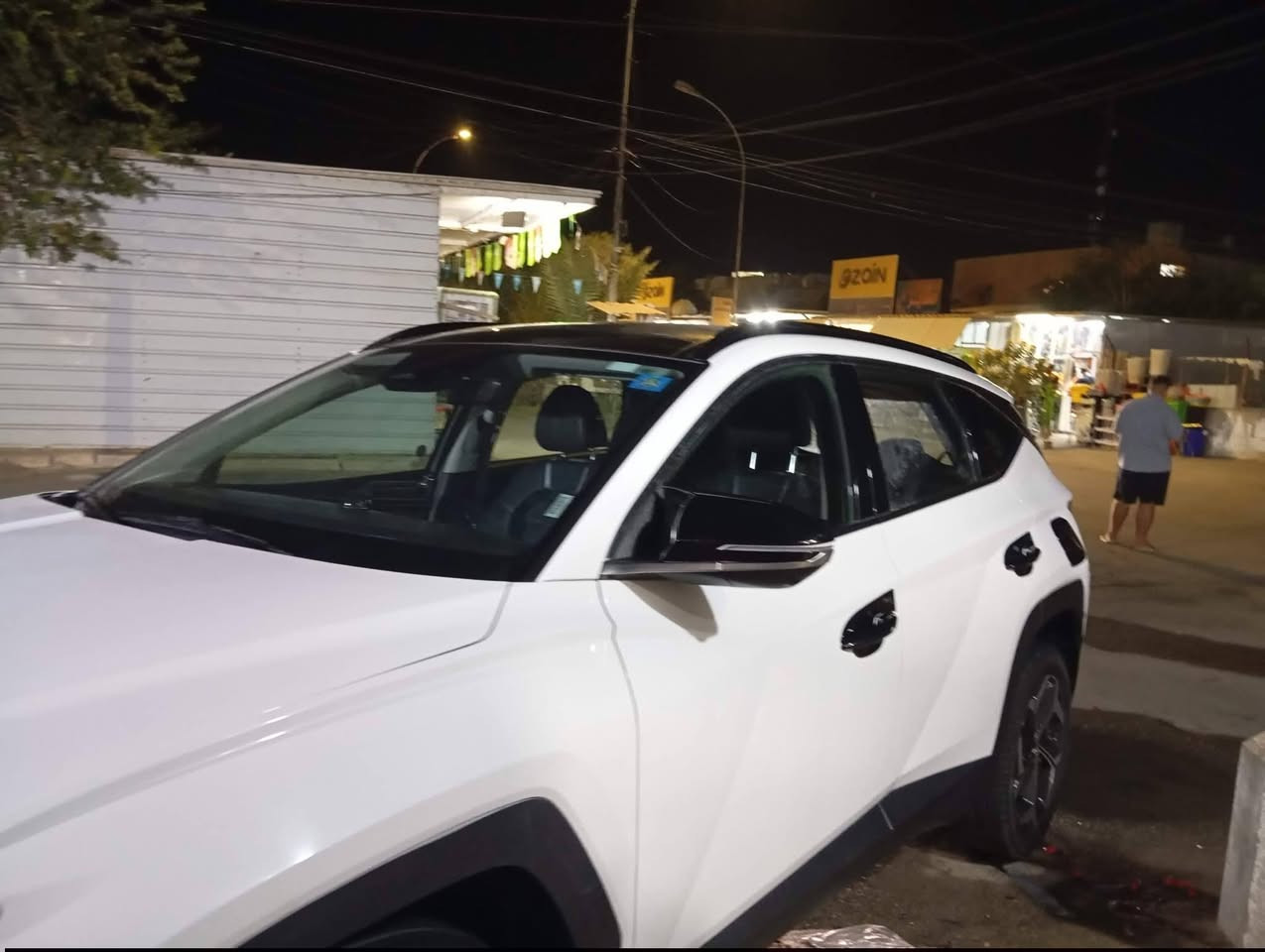 توسان 2023 لمتدد هايتراك  مكينة 2500 ضررها خلفي بك  لايت بدون اي ايرباك  ماشية 100 الف السيارة فول مواصفات رقم بغداد مستوردها ع ايدي السيارة مو مزاد السيارة مشتريها من التامين يعني هذه الحادث بسبب تامين 
كتلوك الشركة بيها واوراق التامين بيها وكاملة 
بانورما 
تدفئة تبريد كشنات ستيرن 
خزن كشنات وضعيات 2
فور ويل داريف 
صندوق ذكي 
قيادة ذاتية 
اضائة داخلية ١٠٠٠ لون متغير 
كير دكم 
رادار جانبي خلفي امامي 
شفتات ستيرن 
اربع وضيعات قيادة 
اربع كاميرات محيطية 
تقدم وترجع عن طريق البصمة وتشغيل عن بعد 
السعر 215 وبيها مجال 
***********
