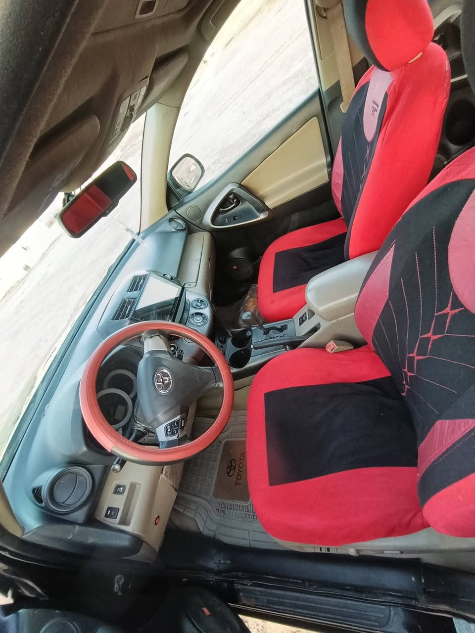 للبيع اوامراوس راف فور موديل 2011 السياره حلوه بيها ثلث قطع اماميه رقم كركوك سنويه جديده2030 دفتر بانزين السياره فول موصفات تايرات جدد السياره مال جناي السعر جدا مناسب 85 اوبيها مجال المكان الحويجه رقم ‏‪0782 495 3508‬‏ /***********
