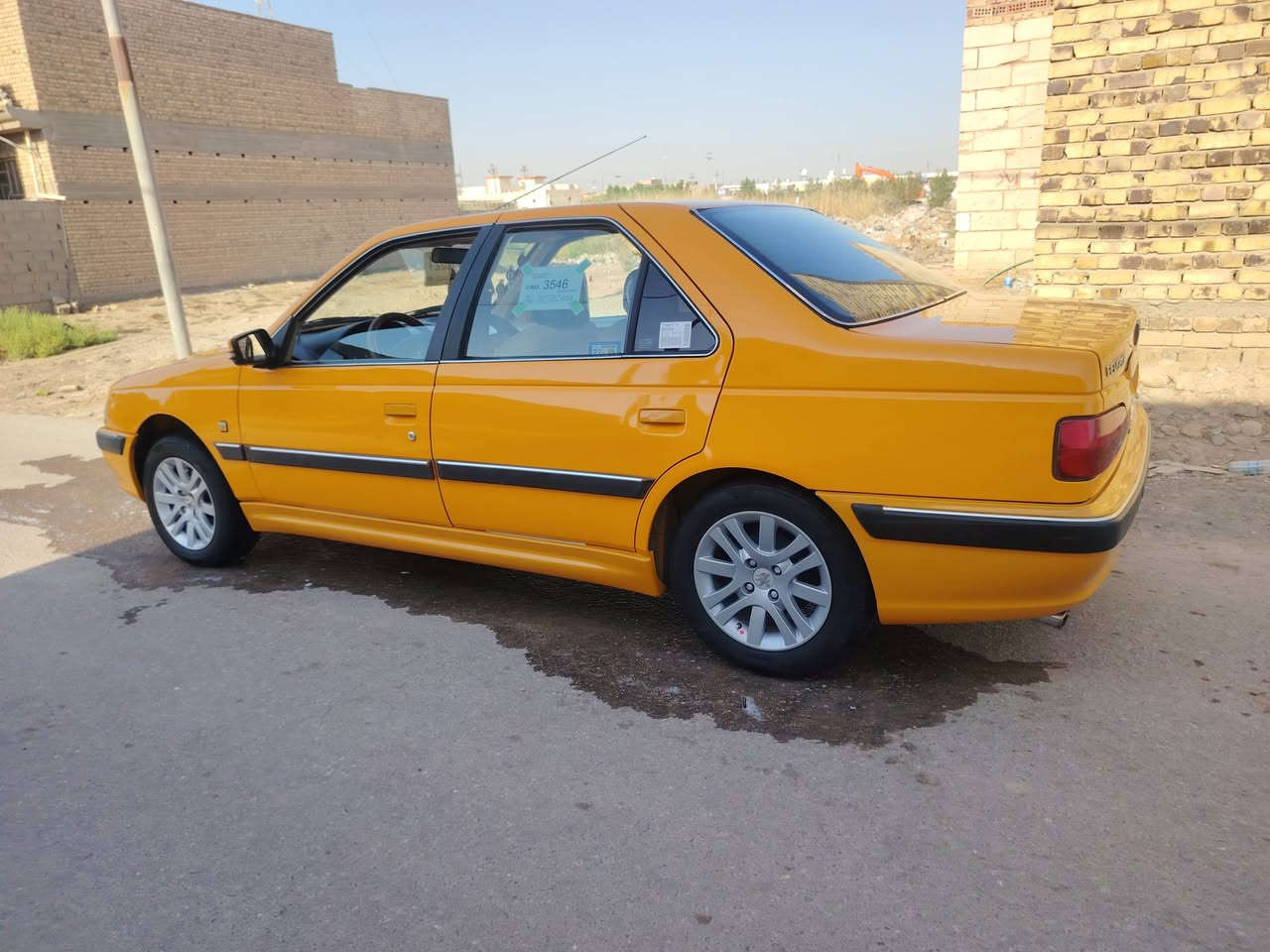 سلام عليكم بيجو بارص موديل 21 رقم واسط منظومه غاز جديده حداديه جديده تايرات جدد ب58 وبيها مجال ***********

