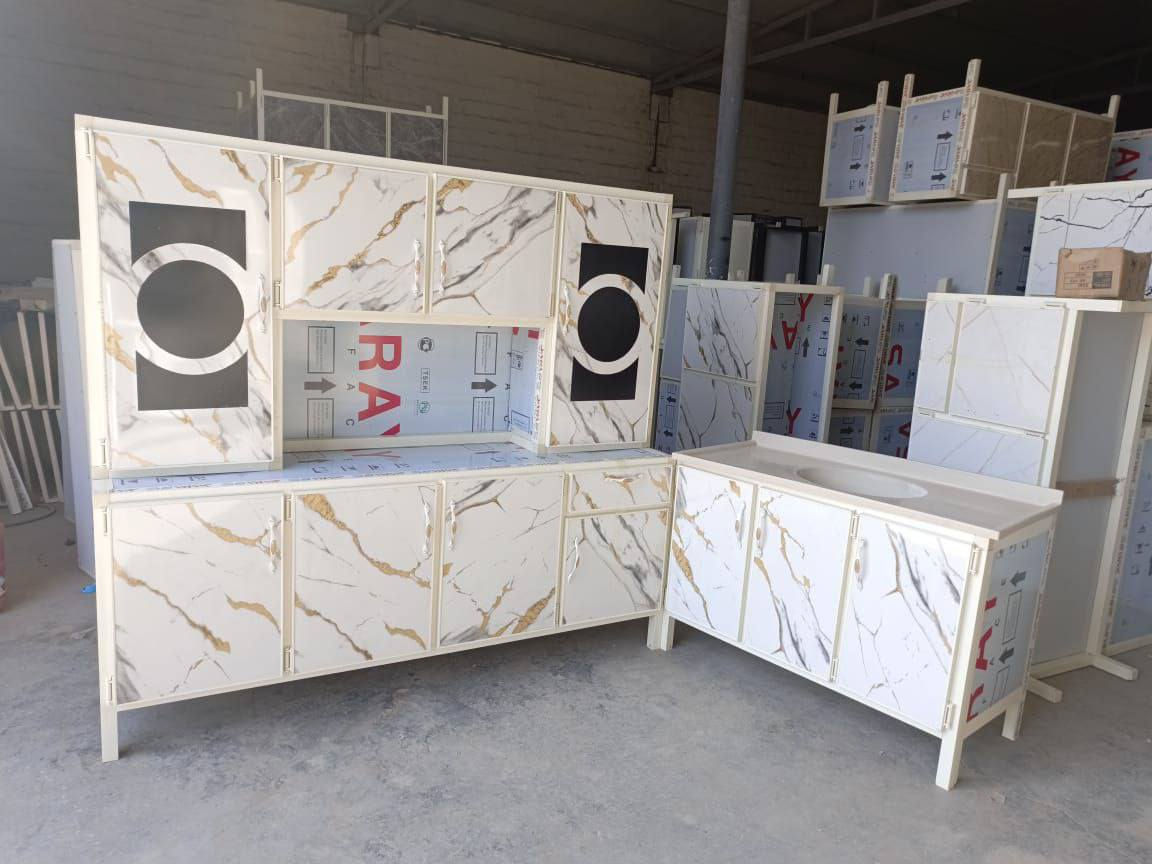 للبيع 
مترين مع سنك 
يتوفر توصيل محافظات


**إذا كنت صاحب هذا الإعلان وتريد حذفه لأي سبب، رجاءا أرسل رسالة إلى الدعم الفني**