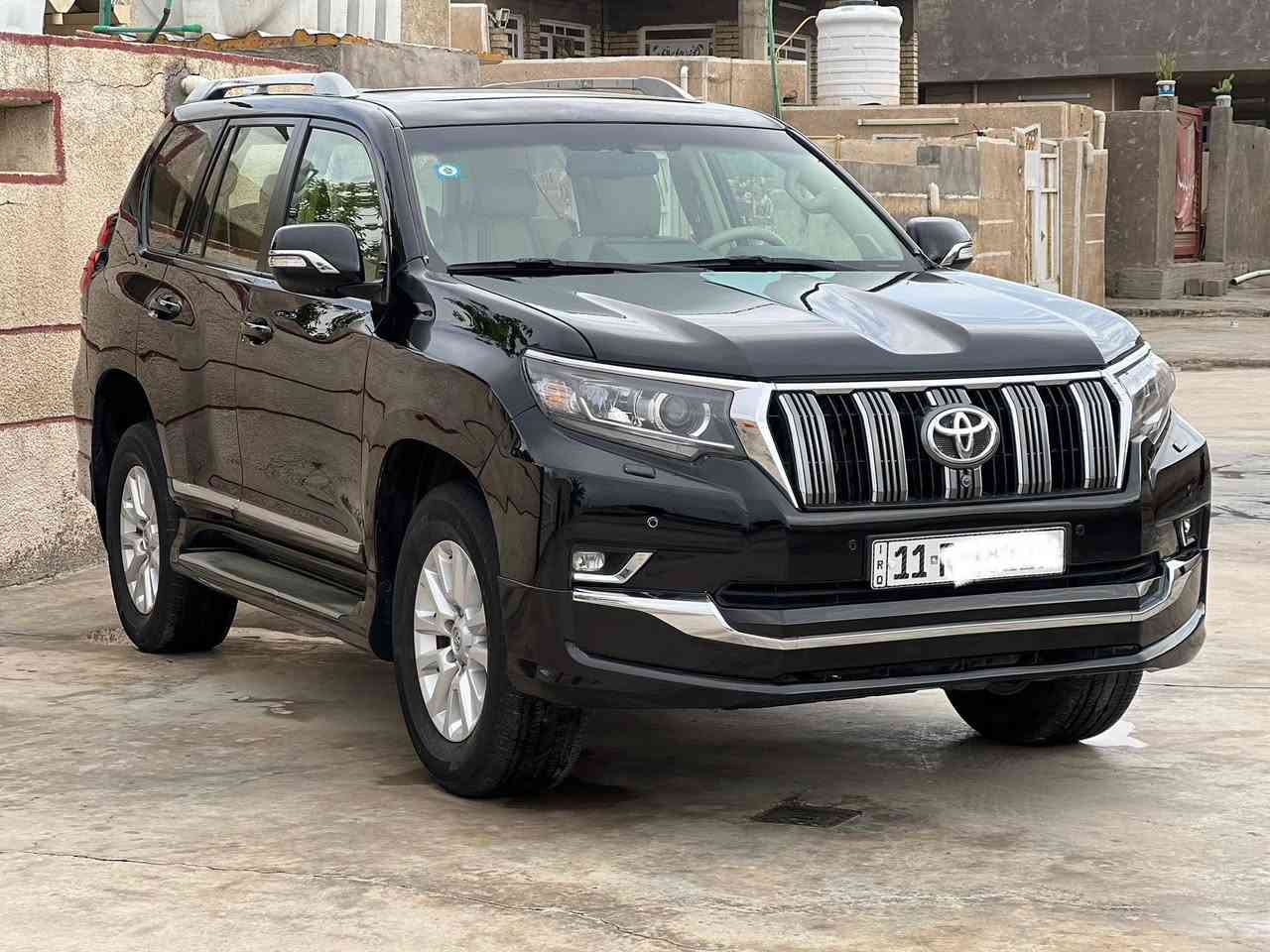 السلام عليكم للبيع برادو 2016 VX فول مواصفات
بيها صفحة سايق صبغ بدون دواخل 

مكان سيارة بغداد اسفسار

***********
