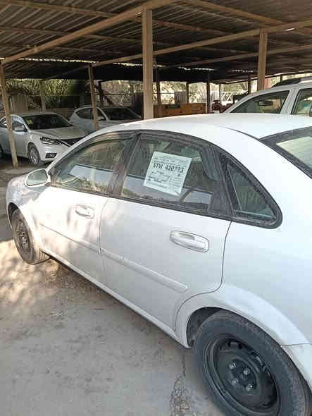 موديل 2012
السيارة نظيفة لا ضربة ولا حادث مجرد خدوش بسيطة
محرك 1600 
تبريد وتدفئة شغال
حدادية جيدة 
كهربائيات نظيفة
السنوية الى سنه 2029 
السيارة باسمنه رقمها انكليزي جديد 
السعر 90 ورقة وبي مجال بسيط للشراي
بغداد ام الكبر والغزلان
***********

شرط التحويل للمشتري
