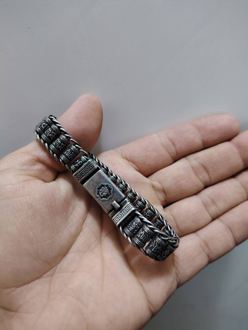 سوار رجالي البيع سعر نهائي ٧٥


**إذا كنت صاحب هذا الإعلان وتريد حذفه لأي سبب، رجاءا أرسل رسالة إلى الدعم الفني**