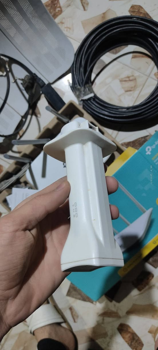 منظومة كامله بس تشد النانو نضيف استخدام قليل راوتر جديد بالكارتون السعر ٧٠ الف قفل ***********
