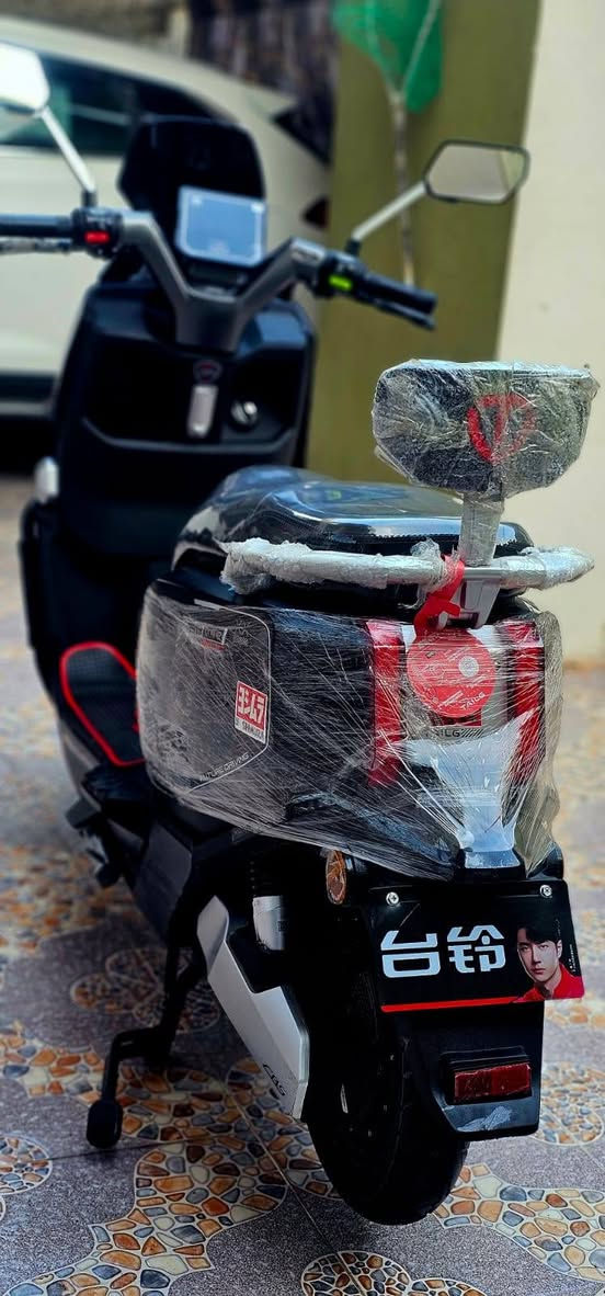 موصل الايسر راشديه ماطور للبيع ثلاث نمرات بطاريه 6 دبل وملف 2000 اتصال على الرقم ما ارد خاص 
مليون 150

***********
