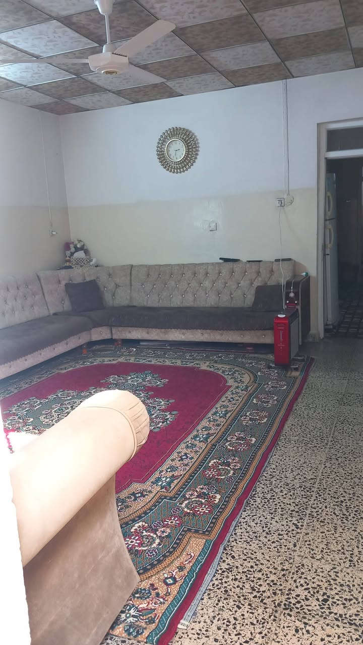 🏡✨ فرصة مميزة للبيع في حي عدن – الموصل ✨🏡
📍 دار للبيع في حي عدن، قريب جداً من سوق عدن وفي موقع حيوي ومطلوب.
📐 المساحة: 118.5 متر 📏 الواجهة: 5.5 متر 🏠 البناء: طابق واحد
✅ صالح للسكن مباشرة ✅ أو مناسب للاستثمار بحساب أرض 📜 سند طابو 🔹 البيع بشرط الوكالة أو التحويل
💰 لمعرفة السعر والتفاصيل يرجى التواصل على الأرقام:
📞 *********** 📞 ***********
🏢 أو زيارة مكتب سنابل الخير للعقار 📍 حي البكر – سايدين الكنيسة – قرب جامع الصادقين
📢 عندك عقار للبيع أو للإيجار؟ تواصل ويانا على الخاص، ونحن بخدمتكم دائماً ونوفر أفضل العروض العقارية داخل الموصل. 🌟 مكتب سنابل الخير للعقار – ثقتكم أساس نجاحنا 🌟

