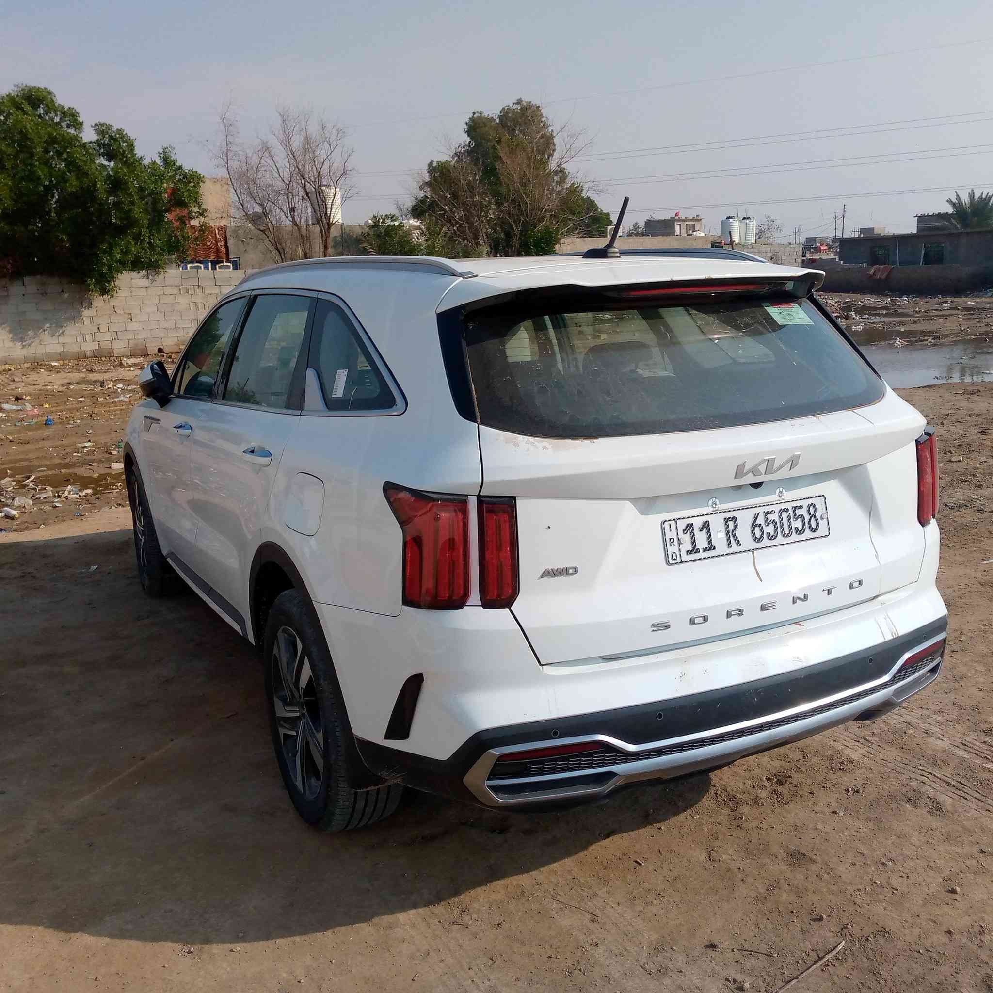 السلام عليكم ورحمة الله وبركاته 
يا الله سورنتو خليجي سيارة مكفوله كفاله  عامه 
-موديل  :2022
-رقم :بغداد الدولي انكليزي مداور ثاني يوم 
-لون سيارة :ابيض 
عدد مسافات مقطوعه :50 الف حقيقي 
المحرك سته سلندر 
#المواصفات 
كامرات 360درجه
بصمه تشغيل +بصمه ابواب 
حساس خلفي امامي 
شاشه كبيره+ 
اشاير بالمري +7كشنات+انظمة قياده 
كشنات جلد تدفه تبريد +كشنات كهرباء 
+تحكم ستير +لاسلكي شحن كشنات 

تبريد 3قطع +مانع انزلاق+تحديد مسار 
بعد بيه هواي موصفات 
السعر 310 وبيها مجال 
العنوان :بغداد النهروان 

باقي التفاصيل الاتصال على الرقم  ***********
