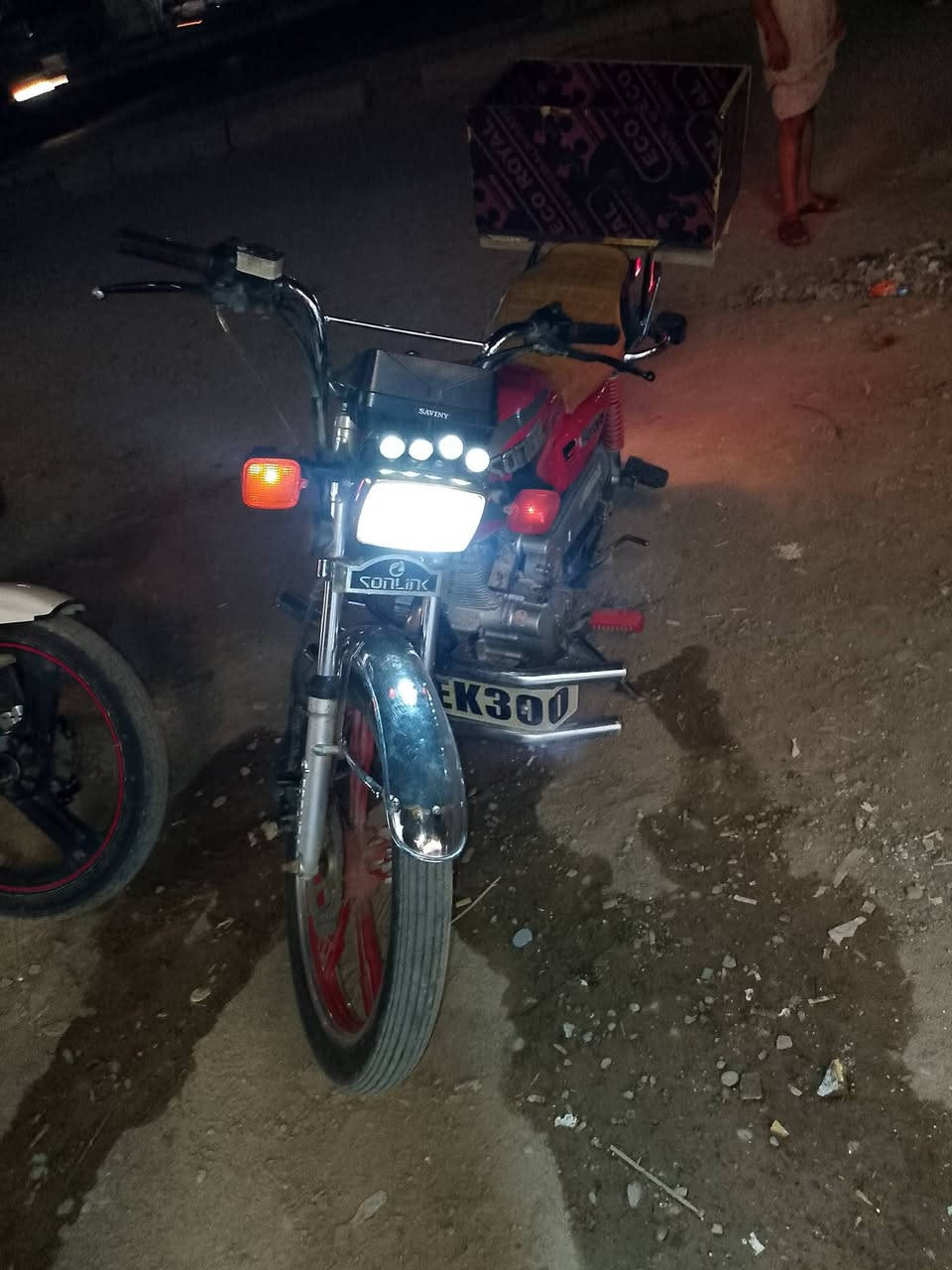 سلام عليكم دراجه لل بيع انضافه ١٠٠
كهربائيات كلهه شغاله ادراجه سلف اي نقص مابيهه السعر٤٠٠
وبيهه مجال قليل حك اجيه مكاني ديالى بعقوبه مجسر الرازي ارقم وتساب ***********
